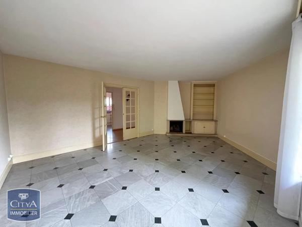 Appartement à louer 2 pièces 61.6m² Belfort (90000)