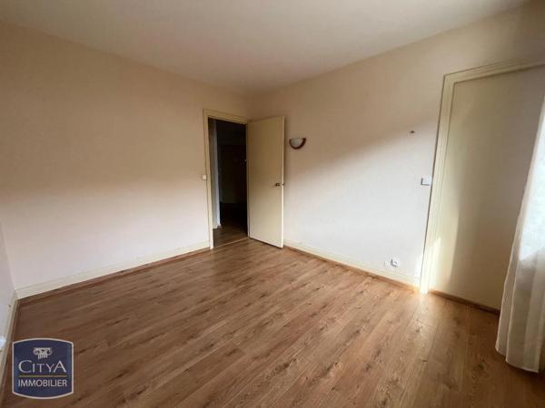 Appartement à louer 2 pièces 61.6m² Belfort (90000)