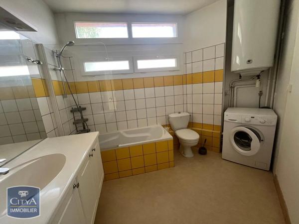 Appartement à louer 2 pièces 61.6m² Belfort (90000)