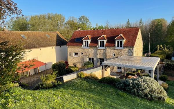 Maison à louer    4 pièces •  Braisnes