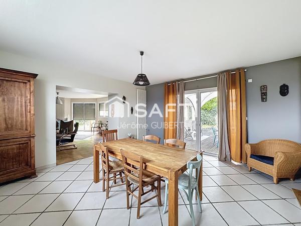 MAISON BRESSUIRE CENTRE-VILLE 156 M2