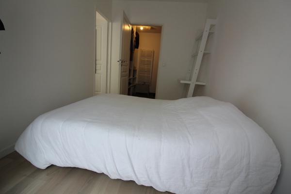 85000 -La ROCHE sur YON plein centre ville, dans résidence avec ASCENCEUR, Appartement T2 avec TERRASSE, PARKING et CAVE sécurisés