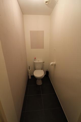 85000 -La ROCHE sur YON plein centre ville, dans résidence avec ASCENCEUR, Appartement T2 avec TERRASSE, PARKING et CAVE sécurisés