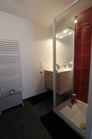 85000 -La ROCHE sur YON plein centre ville, dans résidence avec ASCENCEUR, Appartement T2 avec TERRASSE, PARKING et CAVE sécurisés