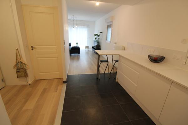 85000 -La ROCHE sur YON plein centre ville, dans résidence avec ASCENCEUR, Appartement T2 avec TERRASSE, PARKING et CAVE sécurisés