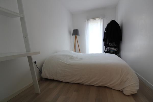 85000 -La ROCHE sur YON plein centre ville, dans résidence avec ASCENCEUR, Appartement T2 avec TERRASSE, PARKING et CAVE sécurisés