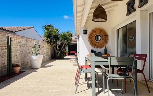 Maison à vendre    5 pièces •  Le Bois-Plage-en-Ré