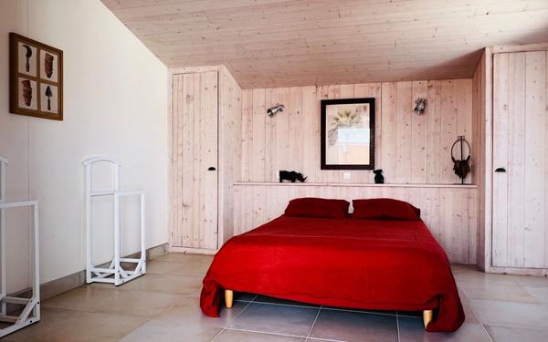 Maison à vendre    5 pièces •  Le Bois-Plage-en-Ré