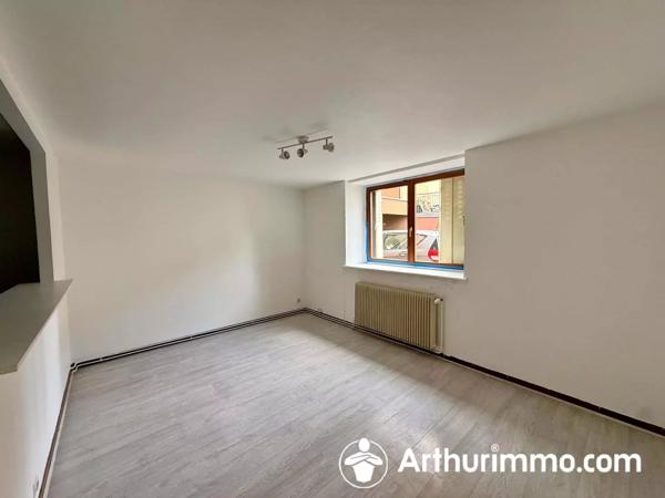 Location                                                      Appartement
                        
                     2 pièces                      44 m2                     à Seloncourt
