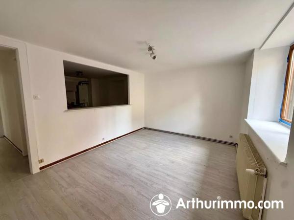 Location                                                      Appartement
                        
                     2 pièces                      44 m2                     à Seloncourt