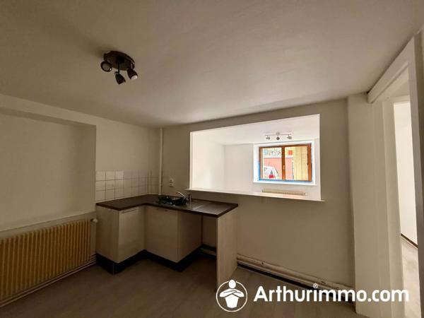 Location                                                      Appartement
                        
                     2 pièces                      44 m2                     à Seloncourt