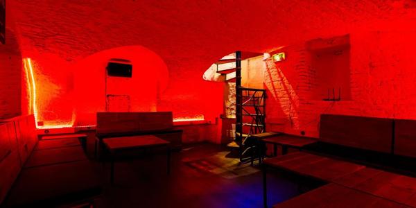 VIEUX-LILLE - Local Commercial 160m² Rue Saint-André , Lille