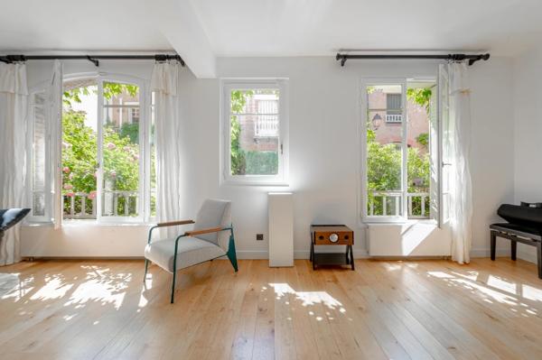 Paris 14 - Voie privée Maison confidentielle
