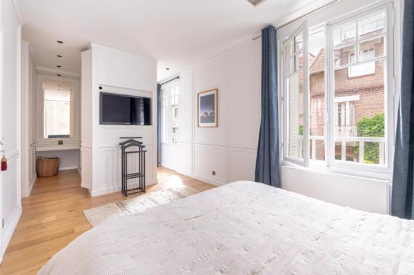 Paris 14 - Voie privée Maison confidentielle