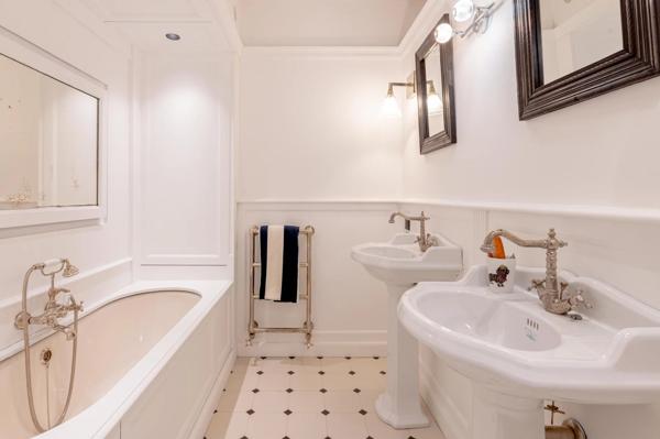 Paris 14 - Voie privée Maison confidentielle