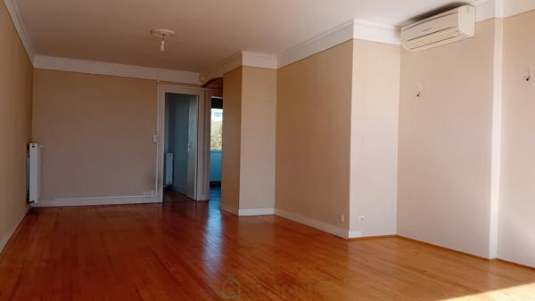 Superbe appartement traversant double vue Mer, Royan