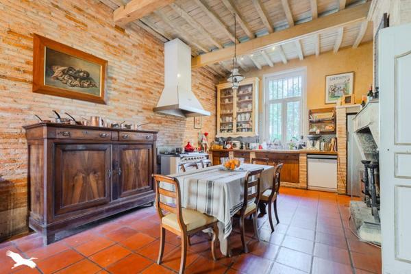 Maison à vendre 599 900 € Coutras 18 p 621 m² DPE E