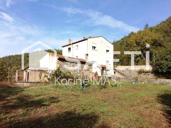 Ensemble immobilier avec jardin