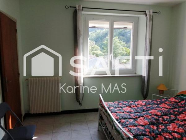 Ensemble immobilier avec jardin