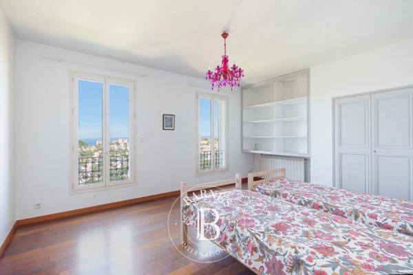Marseille 7ème, Maison 6 Chambres -  377 m² à vendre