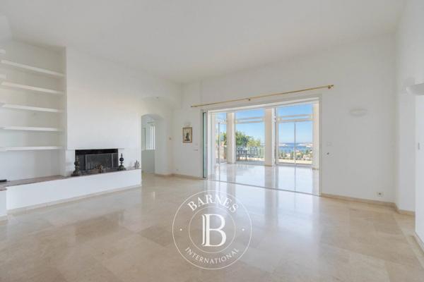 Marseille 7ème, Maison 6 Chambres -  377 m² à vendre