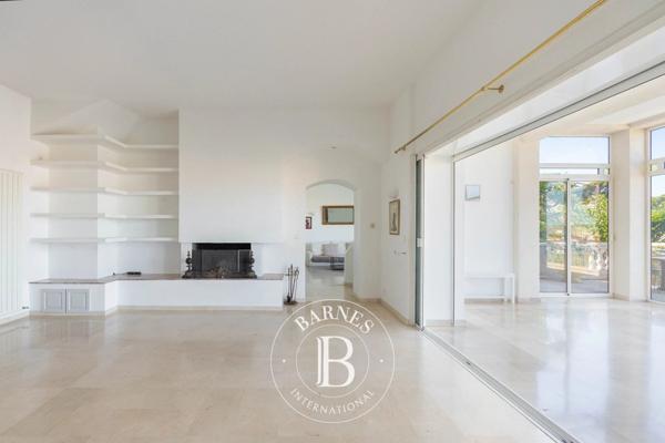 Marseille 7ème, Maison 6 Chambres -  377 m² à vendre