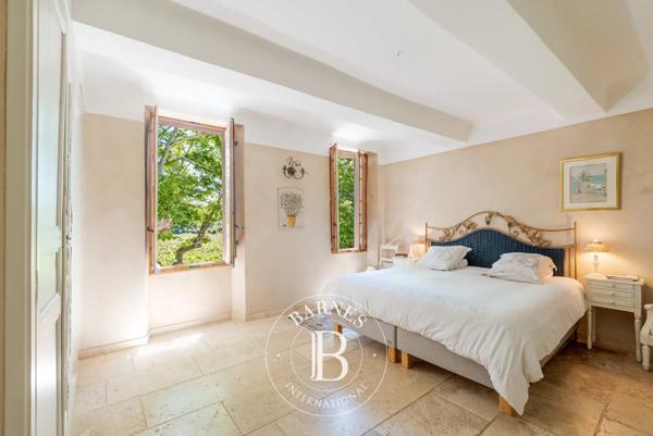 Vidauban, Propriété viticole 8 Chambres -  450 m² à vendre