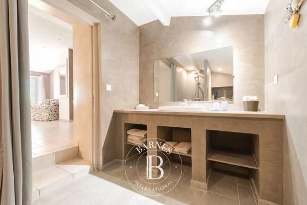 Vidauban, Propriété viticole 8 Chambres -  450 m² à vendre