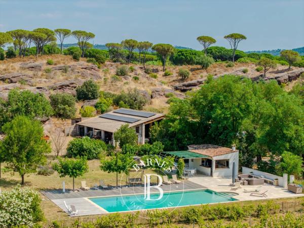 Vidauban, Propriété viticole 8 Chambres -  450 m² à vendre