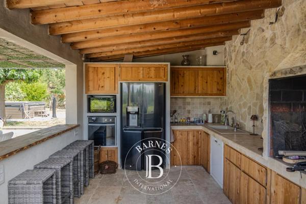 Vidauban, Propriété viticole 8 Chambres -  450 m² à vendre