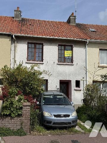 En exclusivité, situé dans un secteur proche des commerces, écoles et transports, quartier peti...