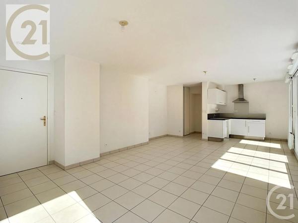 Appartement F3 à vendre  3 pièces - 69,71 m 2   NANTES  - 44