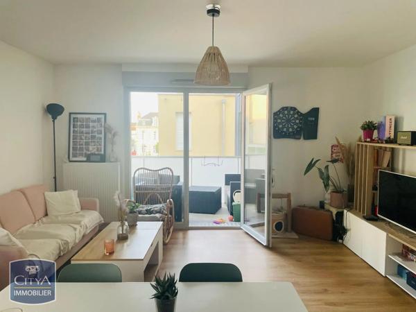 Appartement à louer 2 pièces 54.3m² Reims (51100)