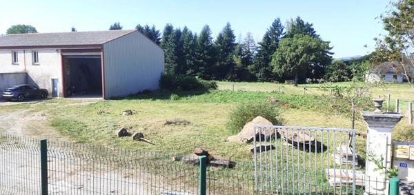 Atelier/bureau de 130m2 au sol sur une parcelle constructible de 1250m2