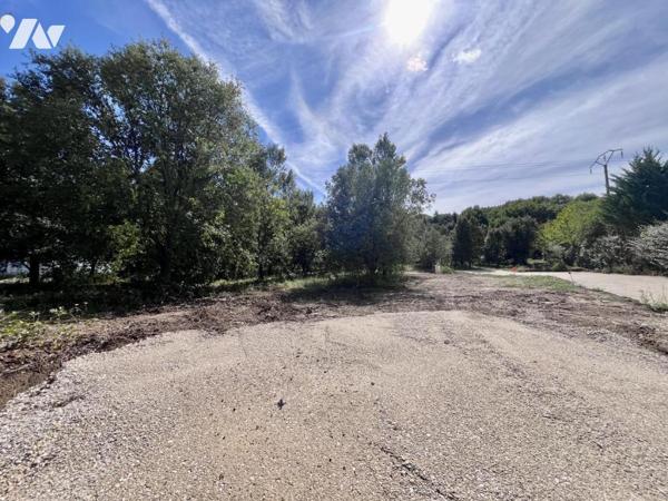 Vente Terrains à bâtir à Saint-Julien-de-Peyrolas