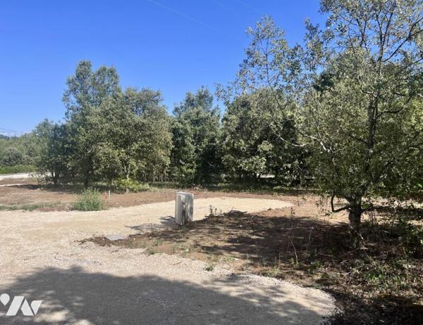 Vente Terrains à bâtir à Saint-Julien-de-Peyrolas