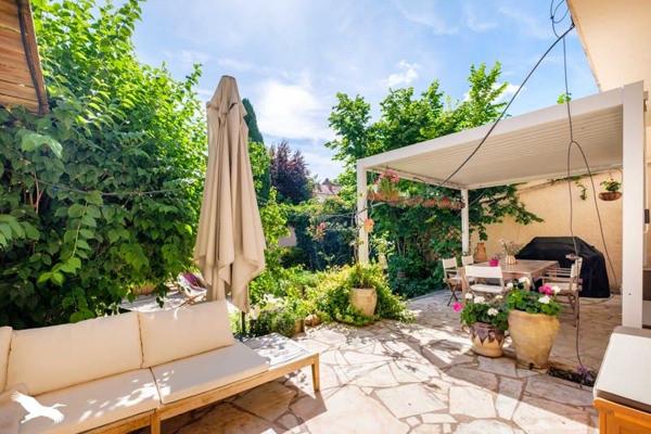 Maison à vendre 695 192 € Villeurbanne 5 p 141 m² DPE C