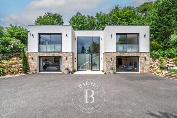 Valbonne, Maison 6 Chambres -  272 m² à vendre