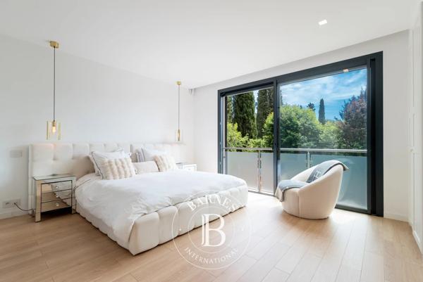 Valbonne, Maison 6 Chambres -  272 m² à vendre