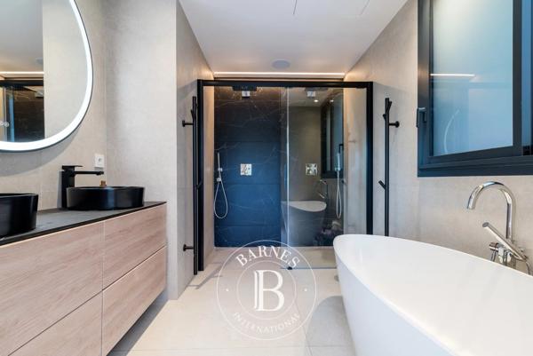 Valbonne, Maison 6 Chambres -  272 m² à vendre