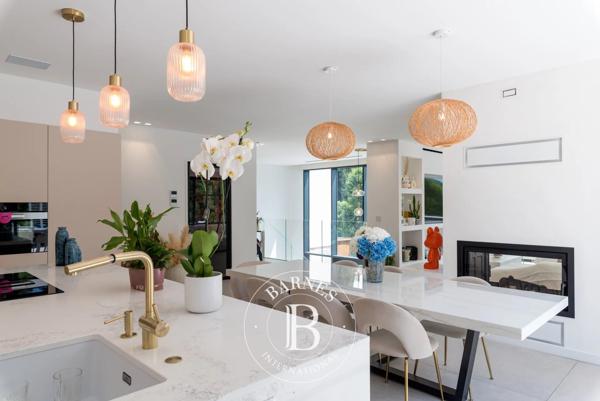 Valbonne, Maison 6 Chambres -  272 m² à vendre