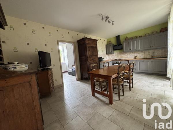 Maison 4 pièces de 87 m² à Monts-sur-Guesnes (86420)