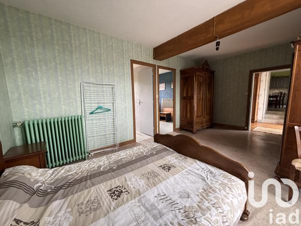 Maison 4 pièces de 87 m² à Monts-sur-Guesnes (86420)