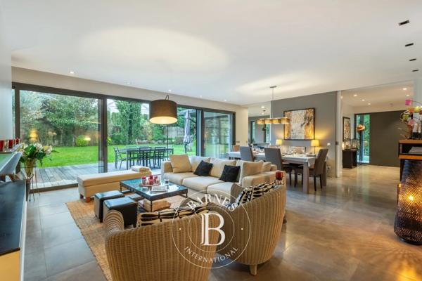 La Celle-Saint-Cloud, Maison 5 Chambres -  335 m² à vendre