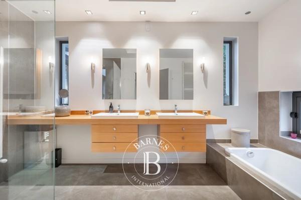 La Celle-Saint-Cloud, Maison 5 Chambres -  335 m² à vendre