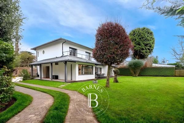 La Celle-Saint-Cloud, Maison 5 Chambres -  335 m² à vendre