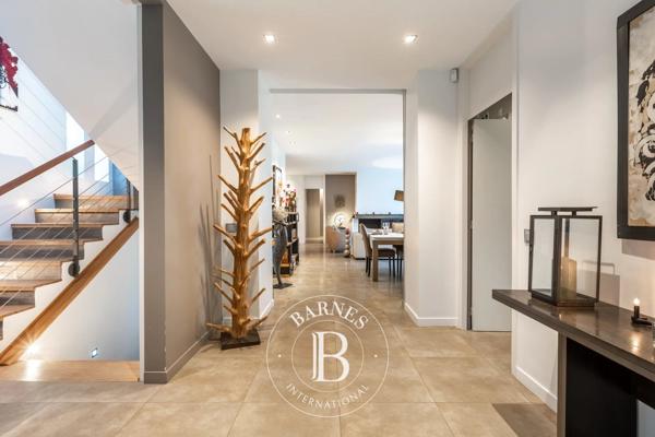 La Celle-Saint-Cloud, Maison 5 Chambres -  335 m² à vendre