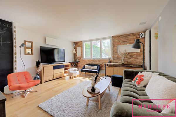 Maison
                                                                                                                                                                                                                                                                                                                        5 pièce(s)                                                                                                                                                                                                          4 chambre(s)                                                                                                                                                                                                          162.9  m²