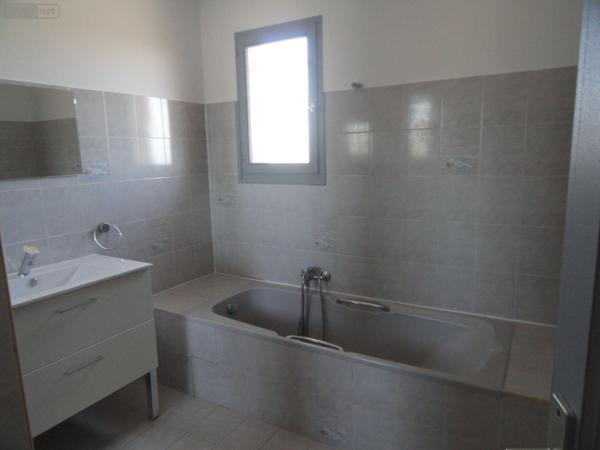 Maison individuelle à vendre à Saint-Gilles dans le Gard (30800), ref : 11411/425