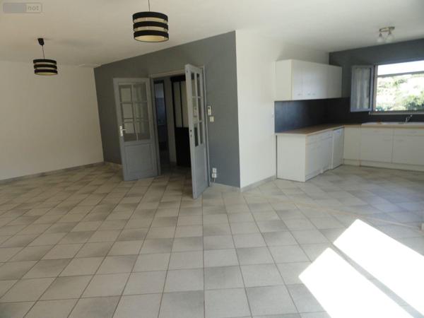 Maison individuelle à vendre à Saint-Gilles dans le Gard (30800), ref : 11411/425